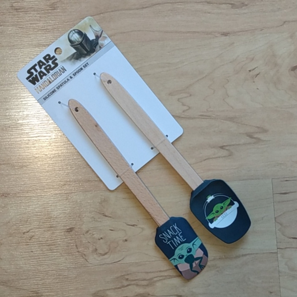 Star Wars Mandalorian Grogu Kitchen Silicone Spatula and Spoon Set